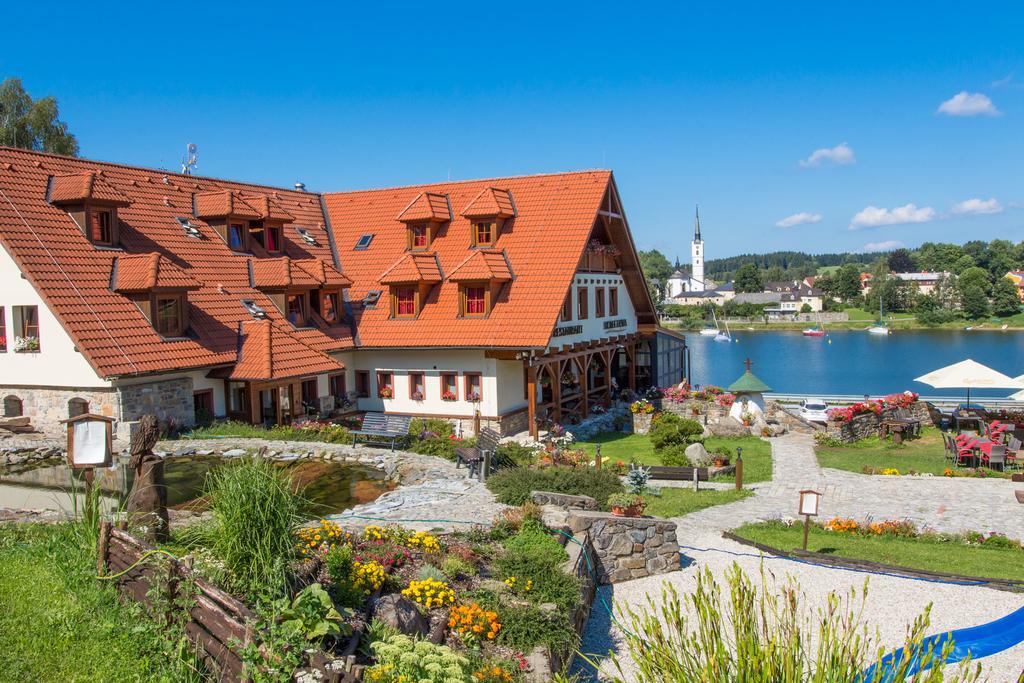 Hotel Leyla Frymburk Extérieur photo