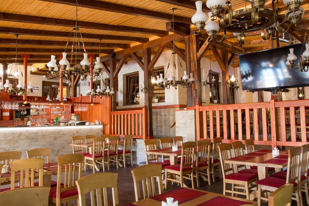 Hotel Leyla Frymburk Extérieur photo