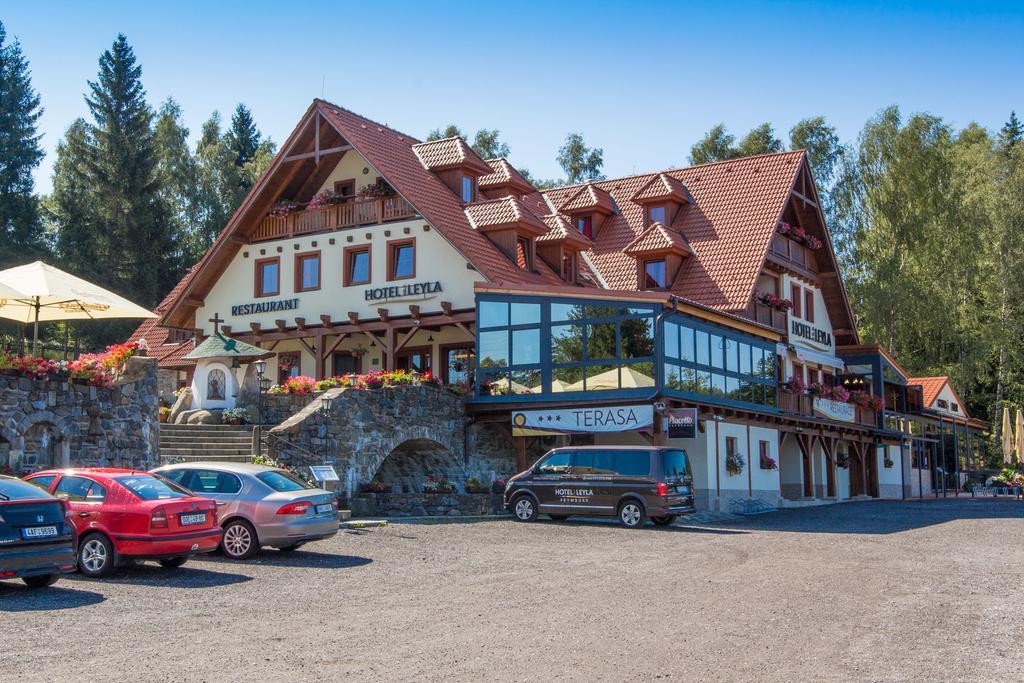 Hotel Leyla Frymburk Extérieur photo
